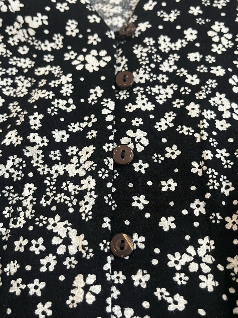 Intimately FP Black & White Floral V-Neck Blouse/Bodysuit Sz XS Bell Sleeves - Picture 10 of 15